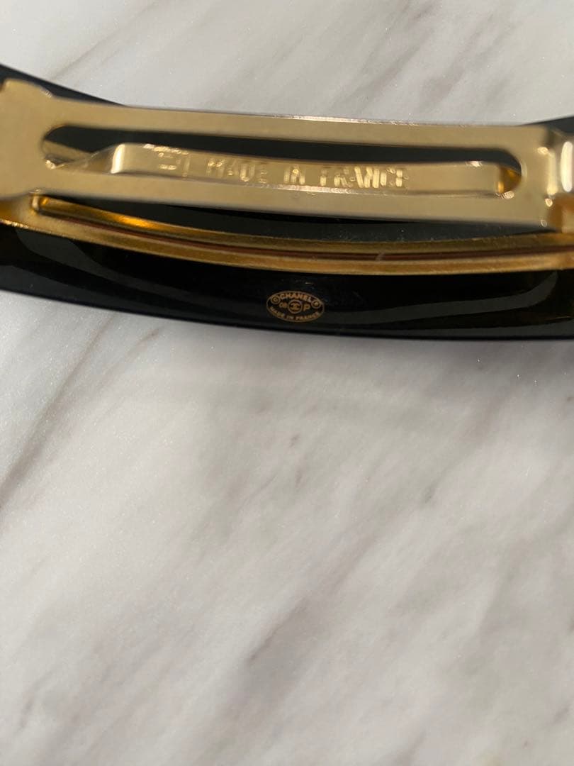 CHANEL ブラック ヘアクリップ クリスタル装飾