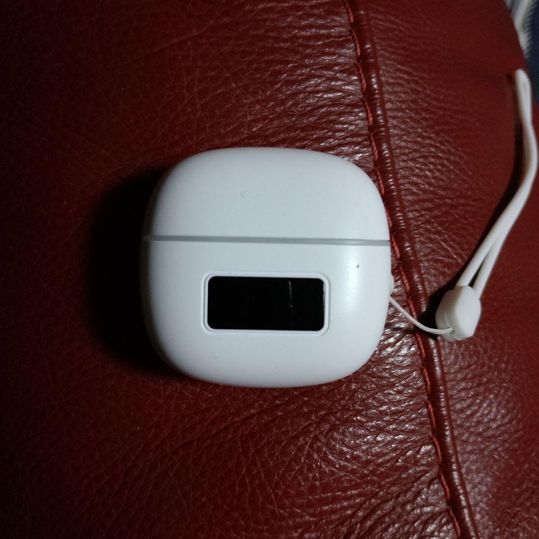 ワイヤレスイヤホン ホワイト ケース付き