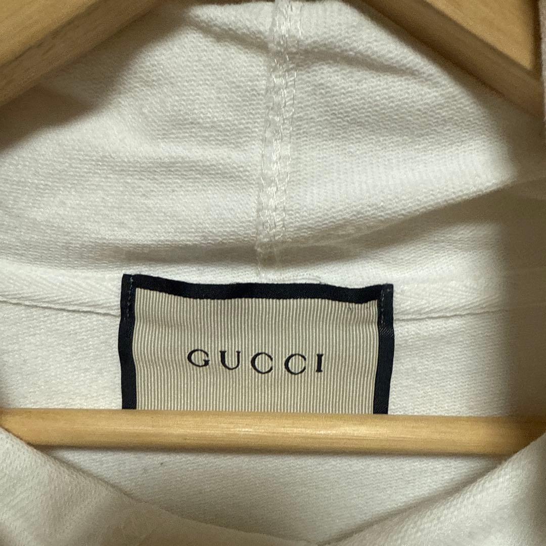 GUCCI ホワイト クマ刺繍 パーカー