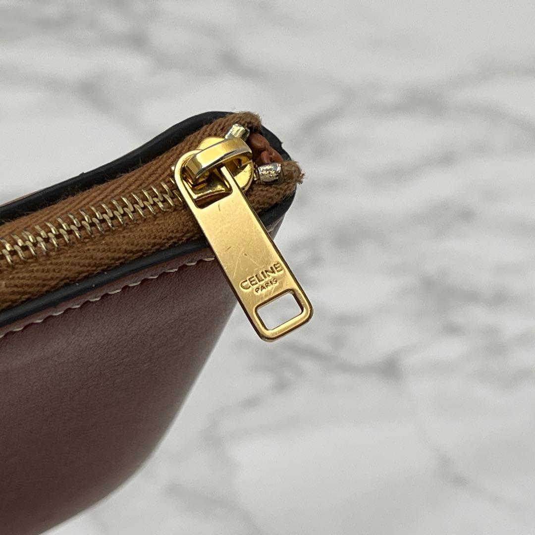 セリーヌ パース キュイル トリオンフ ケース 現行品 タン