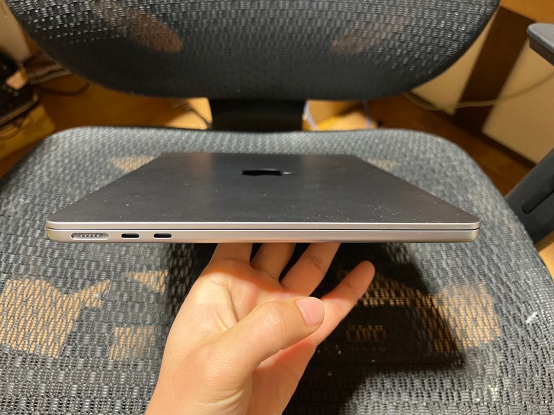 MacBook Air (M2, 2022) 本体