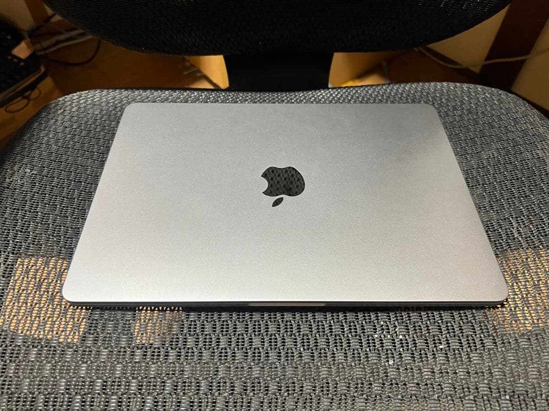 MacBook Air (M2, 2022) 本体