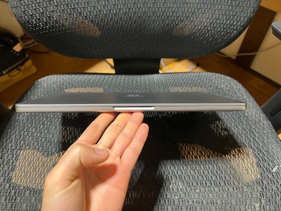 MacBook Air (M2, 2022) 本体