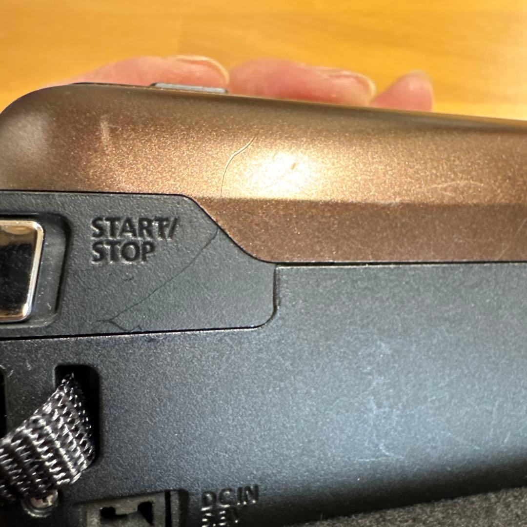 ビデオカメラ canon iVIS HF R52