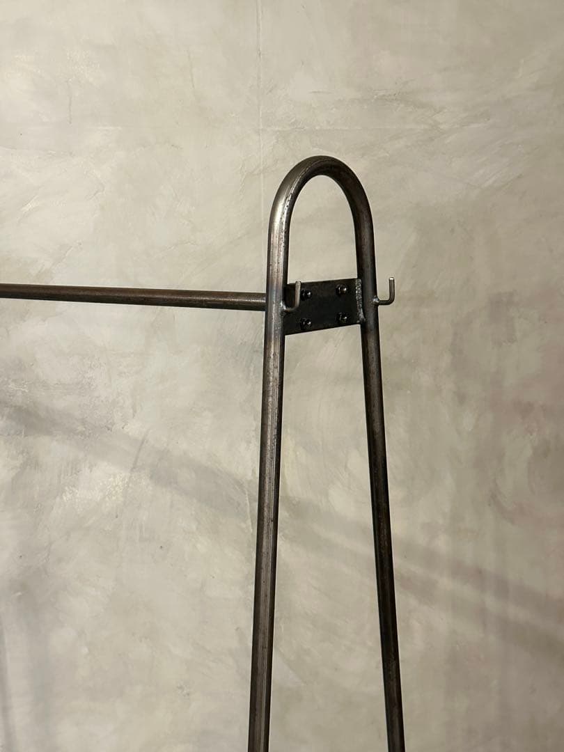 【東京都内23区配送無料】定価4万円　アイアン　ハンガー　ラック　スタンド