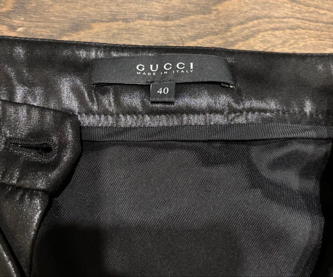 GUCCI黒いミニスカート w64 H94 着丈41cm