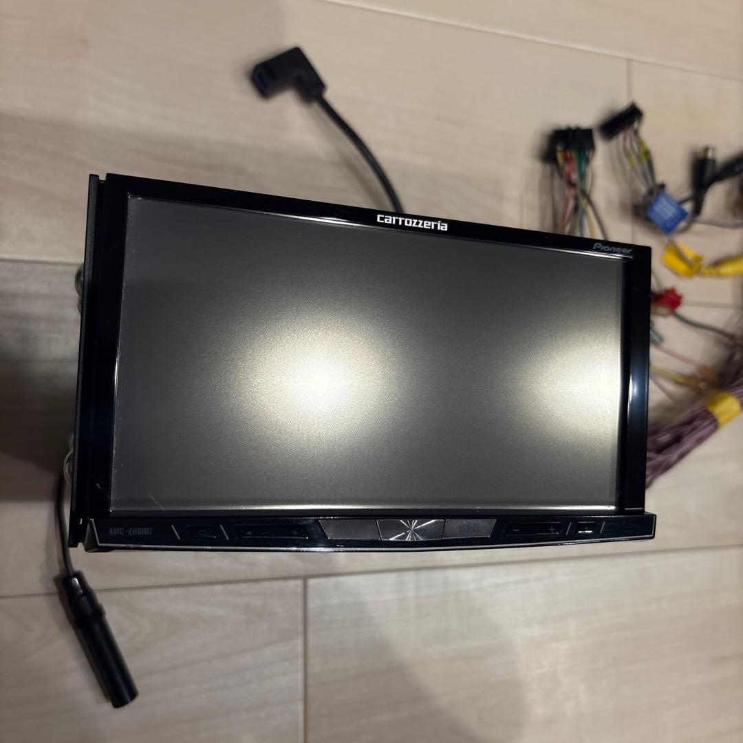 カロッツェリア　AVIC-ZH0007 カーナビ