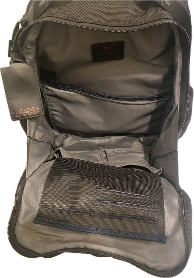 TUMI 多機能 ブラック バックパック ALPHA2