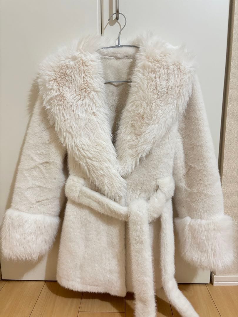 ペリキュール ファーガウンコート ホワイト