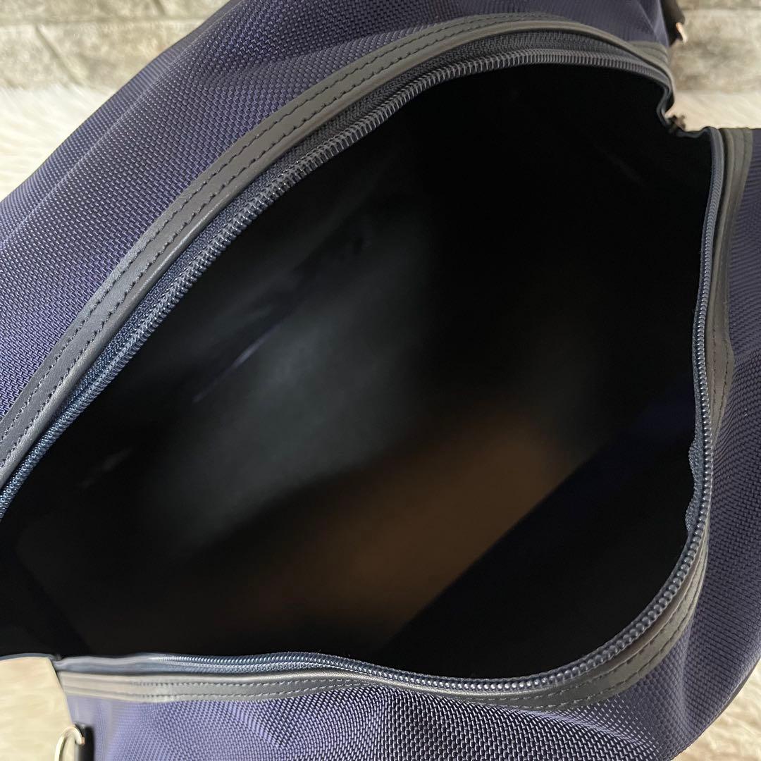 【新品未使用】バーニーズニューヨーク　ナイロン　レザー　2way ボストンバッグ