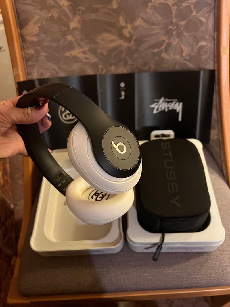 【極美品】ステューシー×ビーツ バイ ドレ ワイヤレスヘッドホン