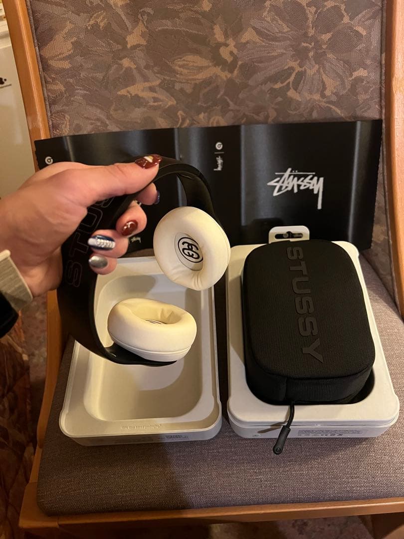 【極美品】ステューシー×ビーツ バイ ドレ ワイヤレスヘッドホン