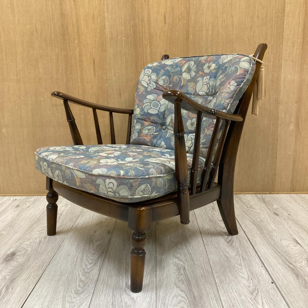 【カリモク】コロニアル　一人掛けソファ　アームチェア