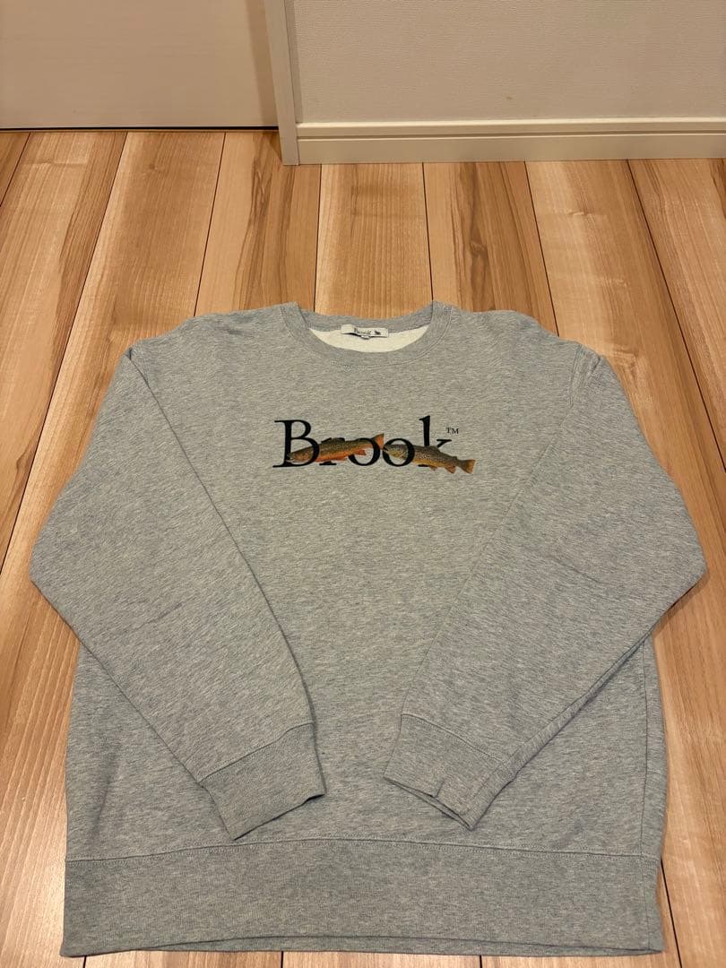 Brook ロゴグレー トレーナー