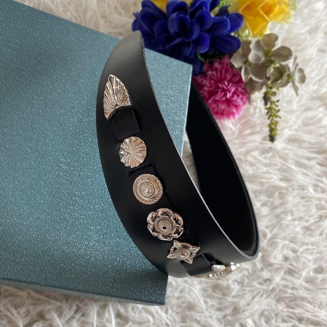 松田美品　Toga ブラック ヘアバンド