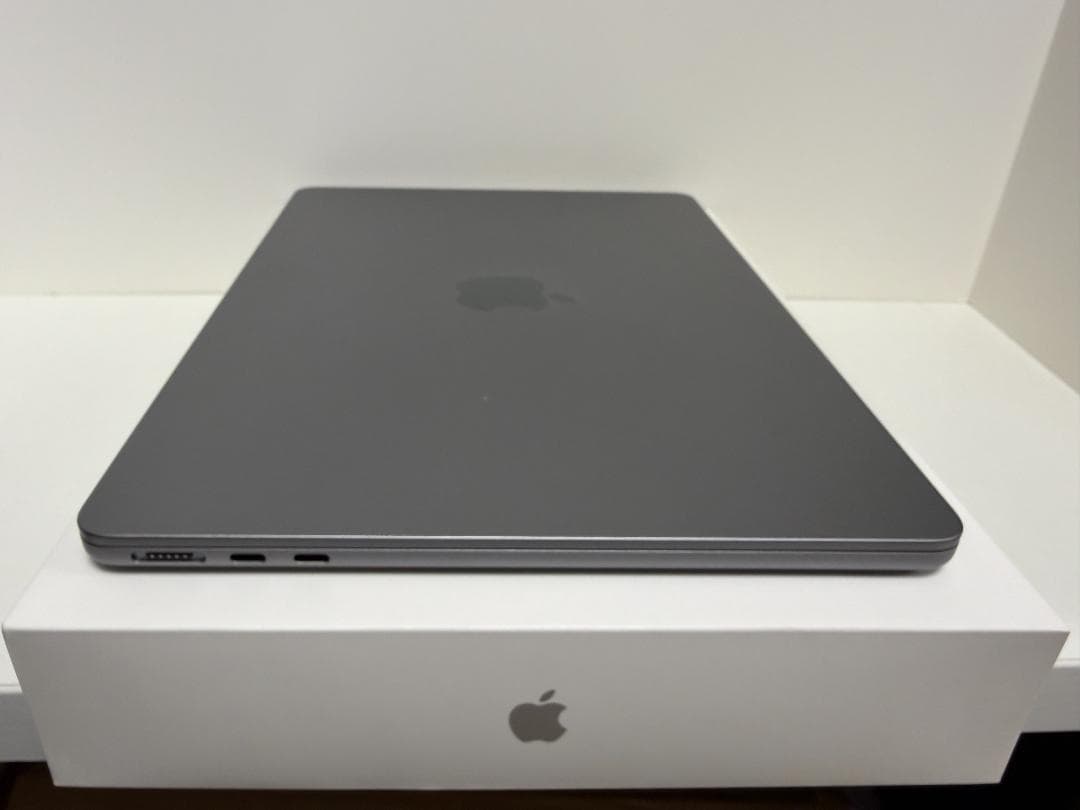 【ジャンク】画面映らず　Macbook Air M2 256GB メモリ8GB