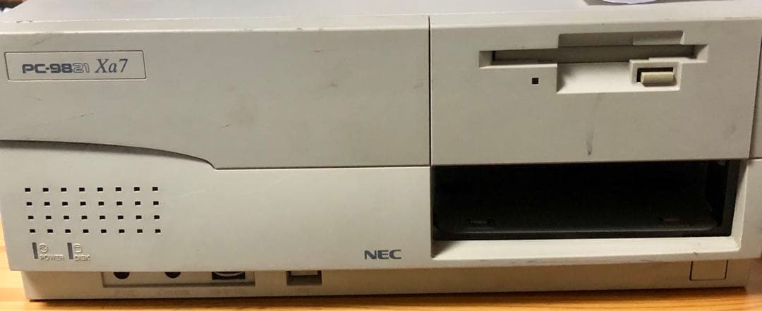 PC98 Xa7 本体　AドライブCFにて1GBHDD増設済み