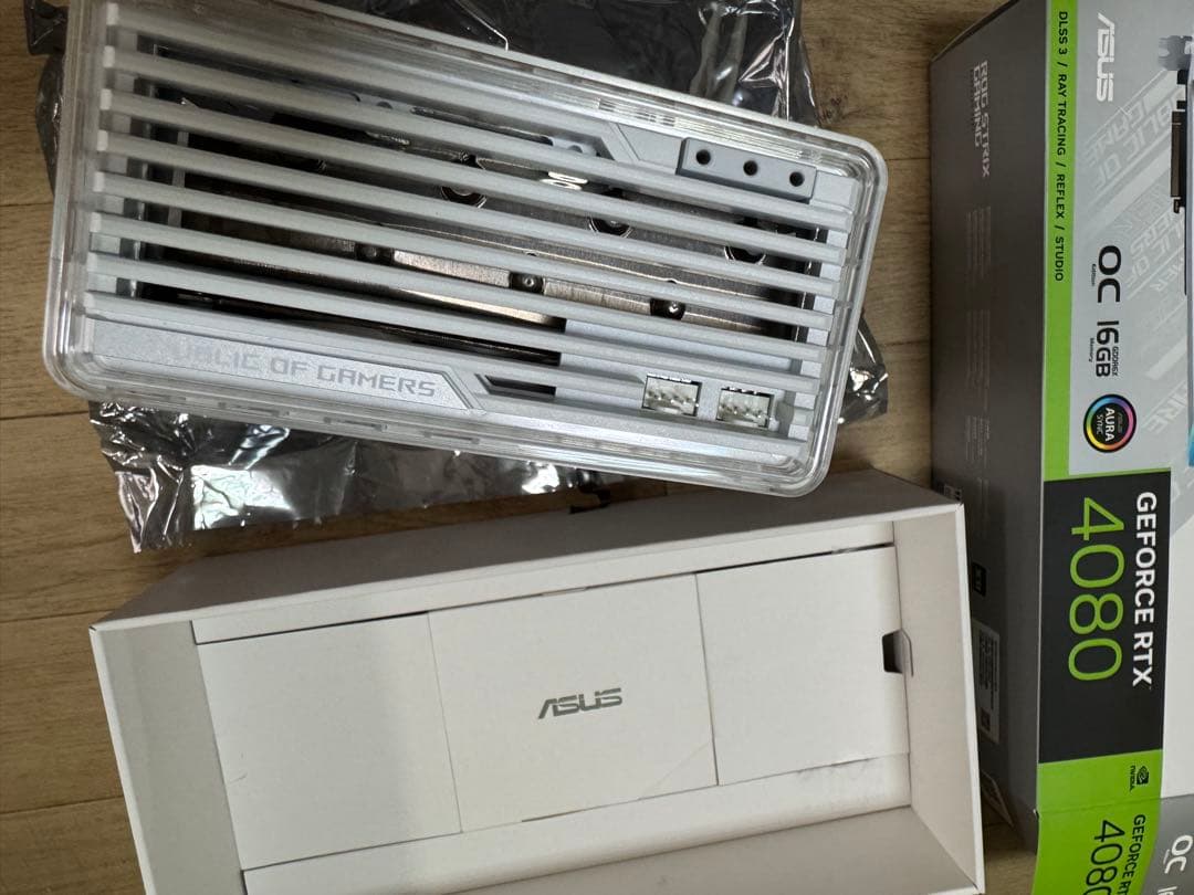 グラフィックボード・グラボ・ビデオカード ASUS ROG Strix RTX 4080 White OC