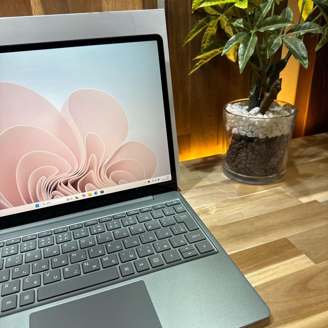 極美品‼️Surface Laptop Go2☘セージ☘第11世代☘ノートパソコン