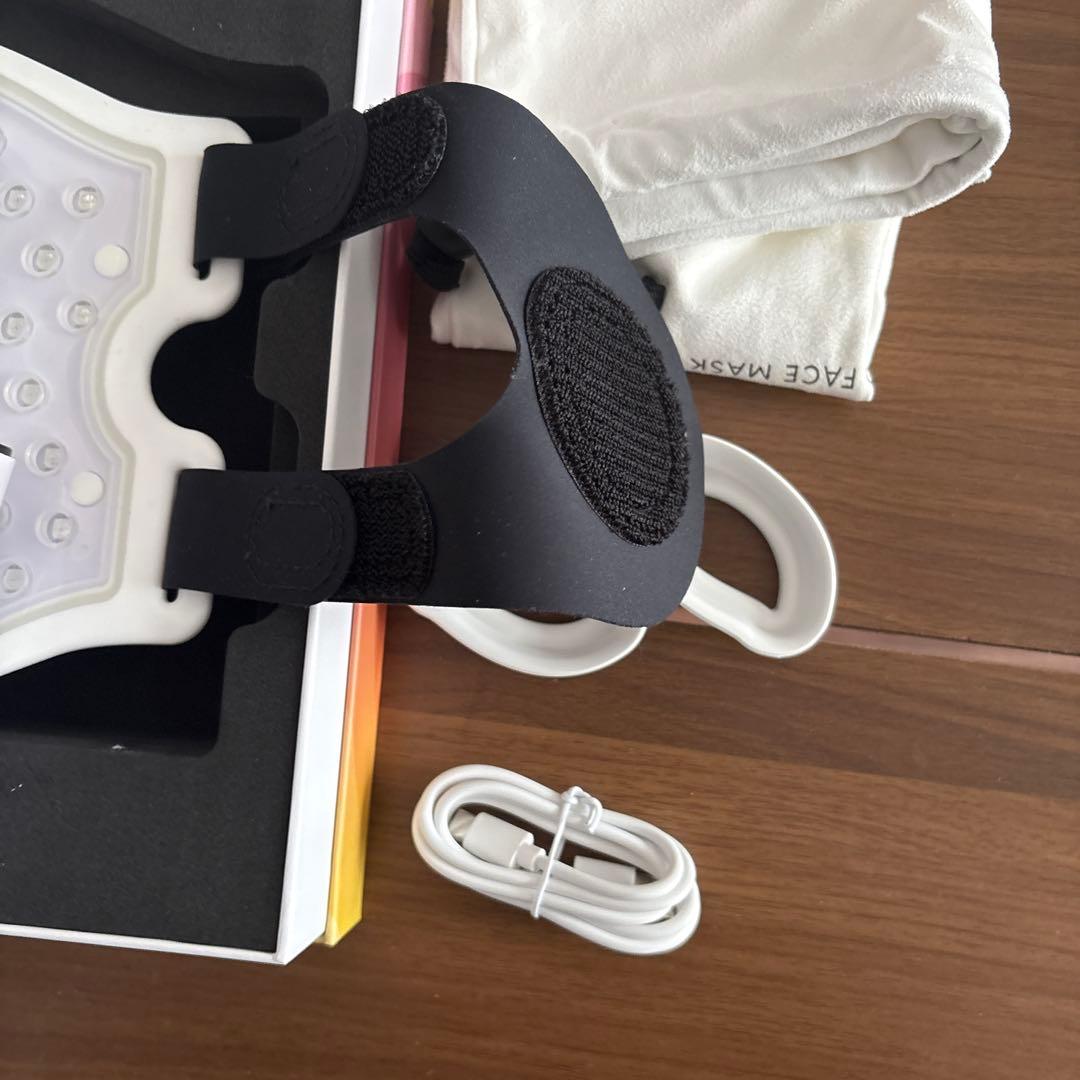 CURRENTBODY LEDフェイスマスク