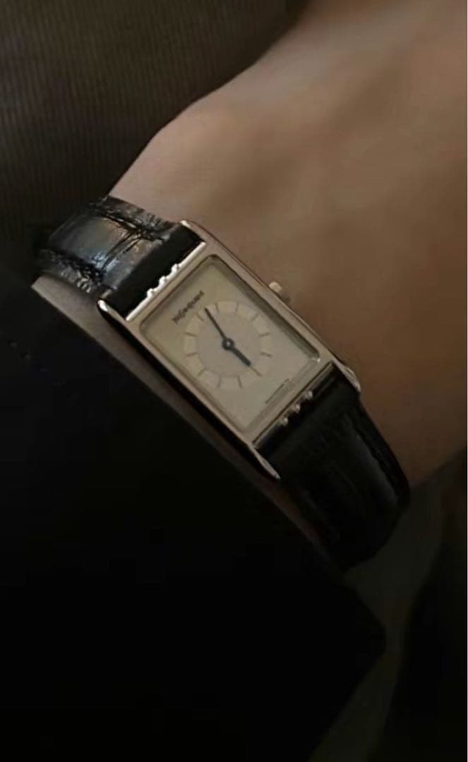 Yves Saint Laurent スクエア　腕時計