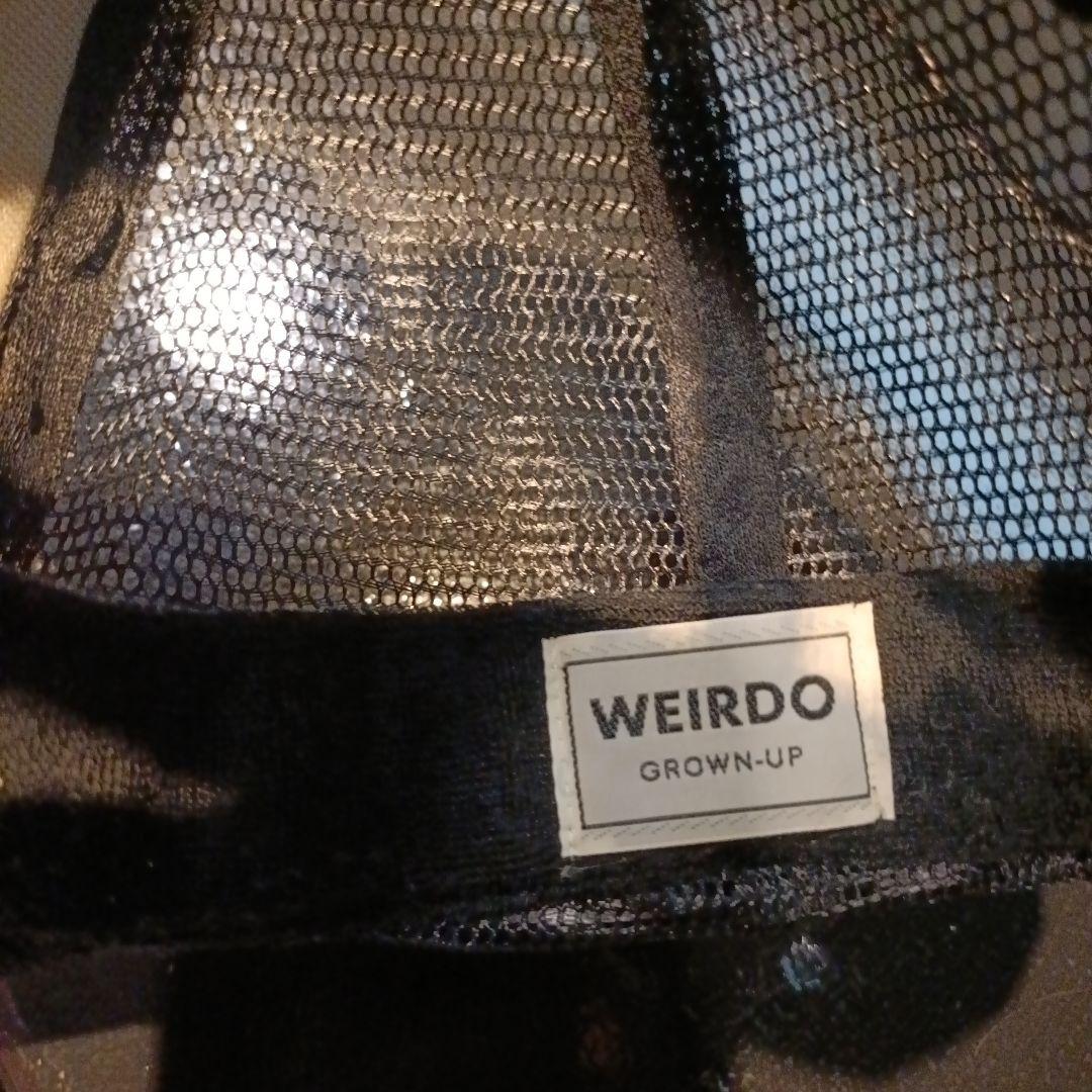 WEIRDO ブラック トラッカーキャップ