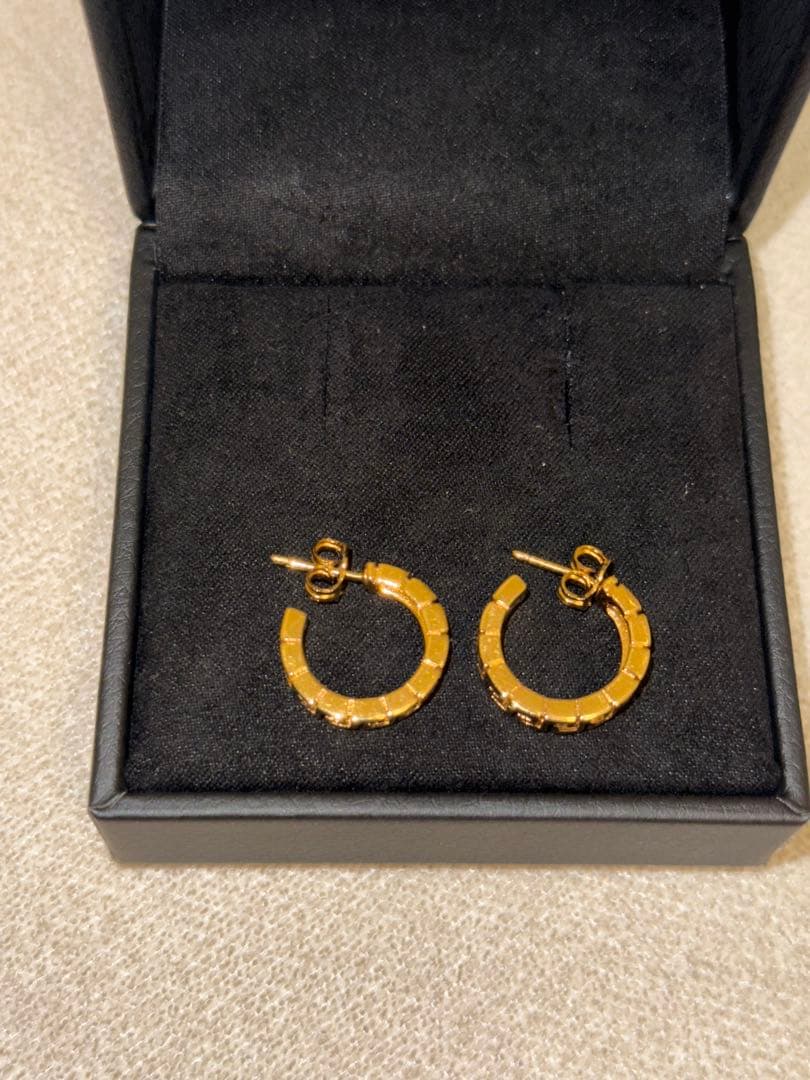 VERSACE ピアス(両耳用) ギフトボックス付き