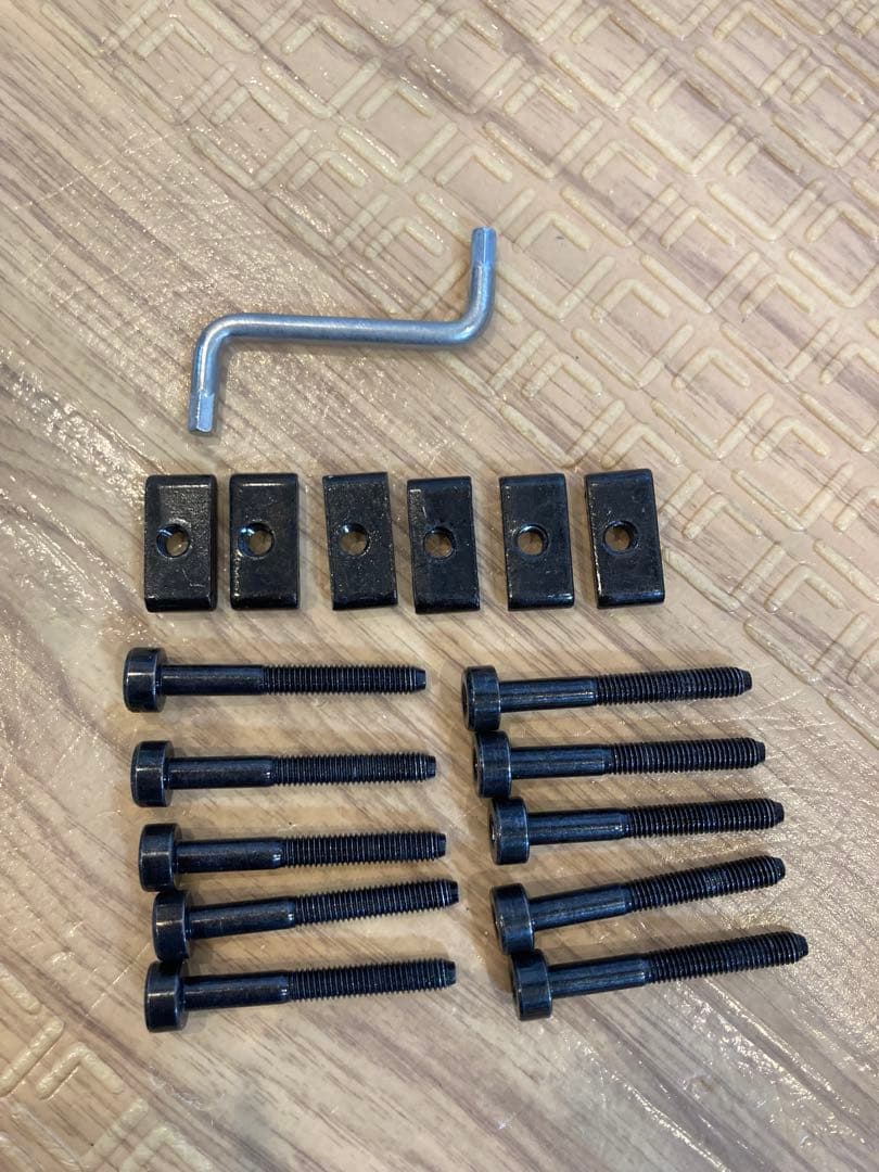 ストッケ　トリップトラップ　グレー