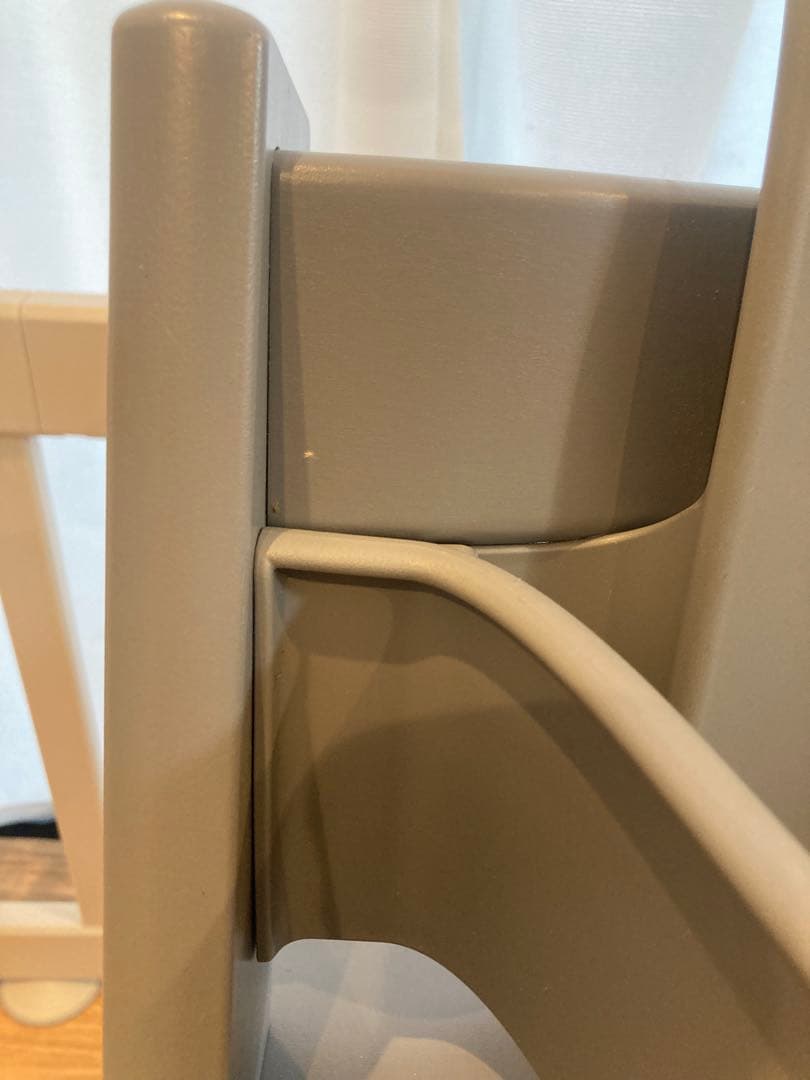 ストッケ　トリップトラップ　グレー