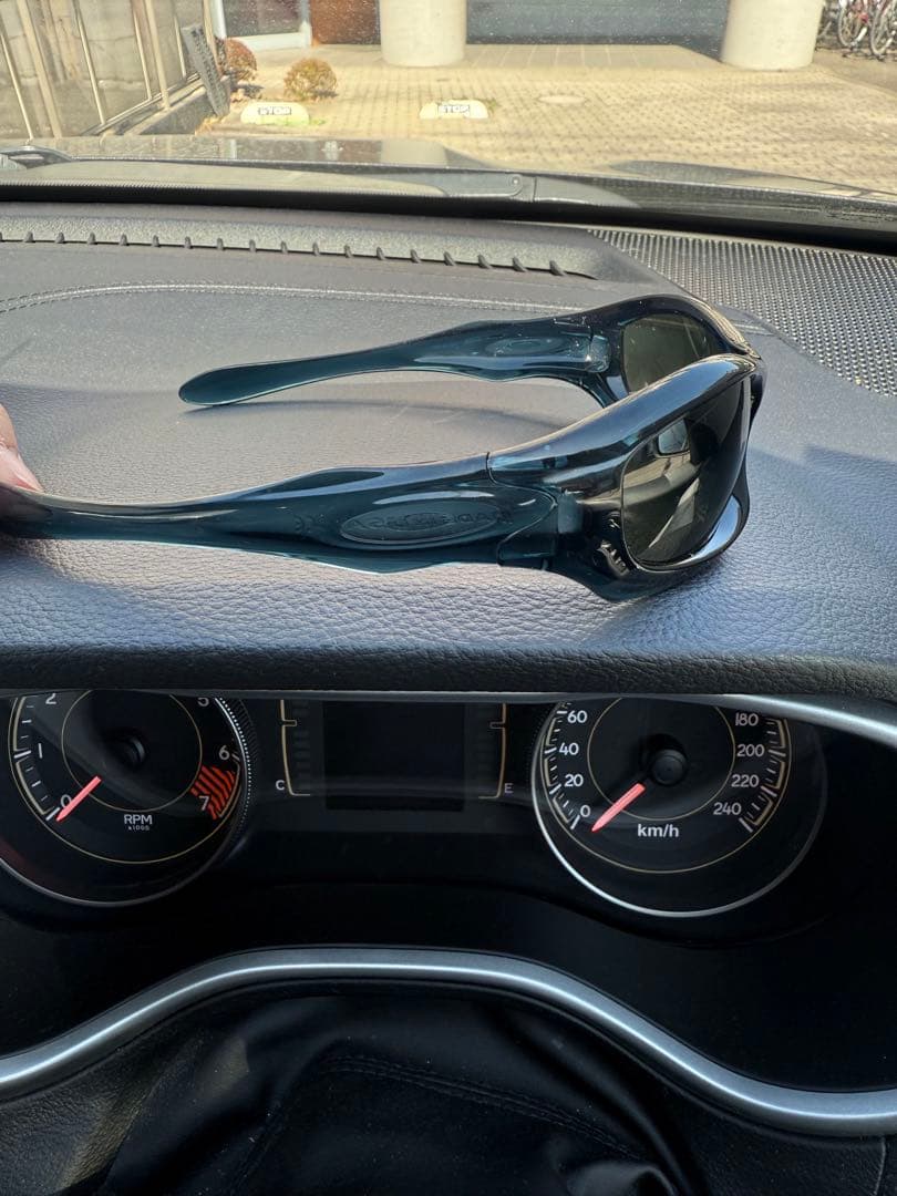 オークリー　モンスタードック　サングラス