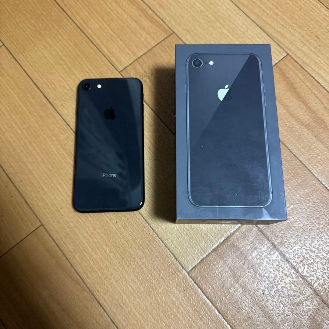 iPhone8 ブラック