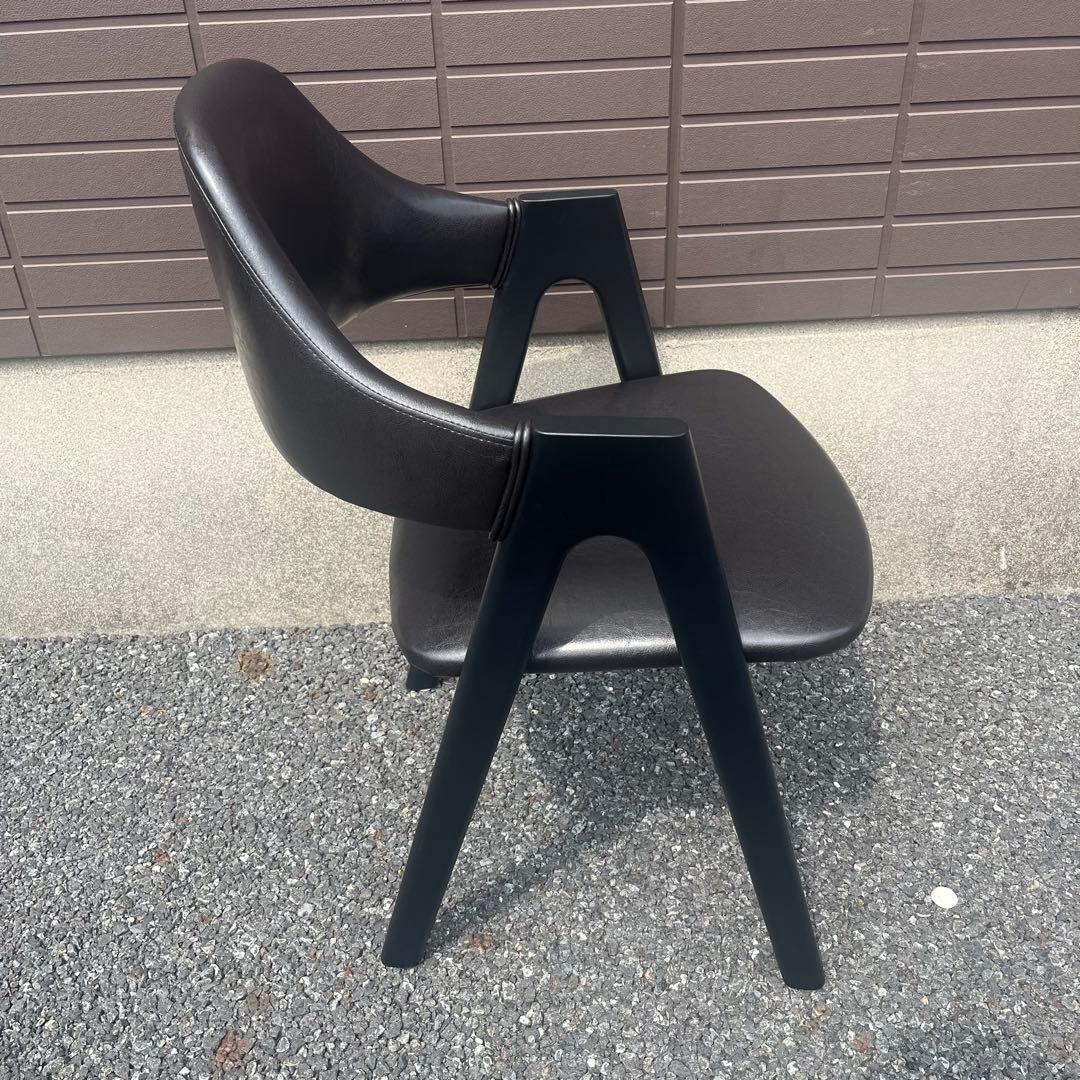 ダイニングチェア 椅子 一脚 ブラス 木製脚 ブラック