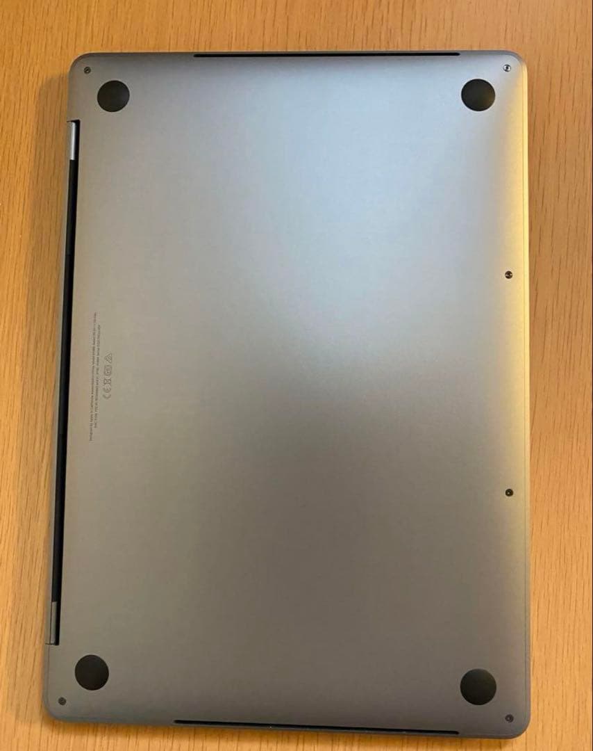 美品 MacBook Pro メモリ16GB/ SSD512GB/