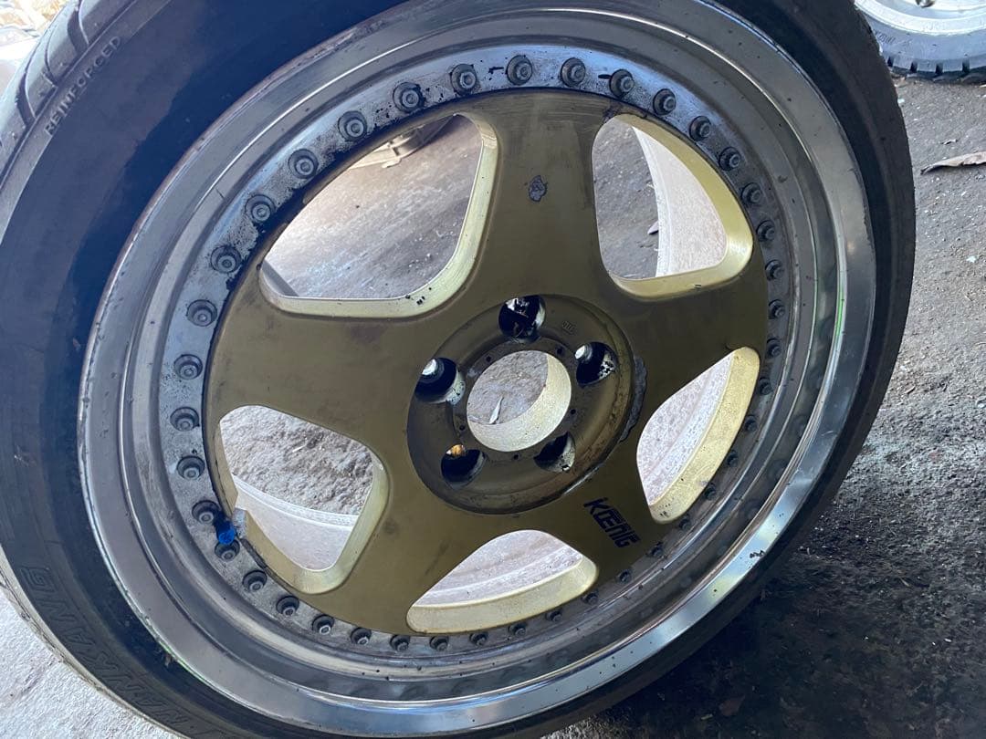 ケーニッヒ　ディスモンド製