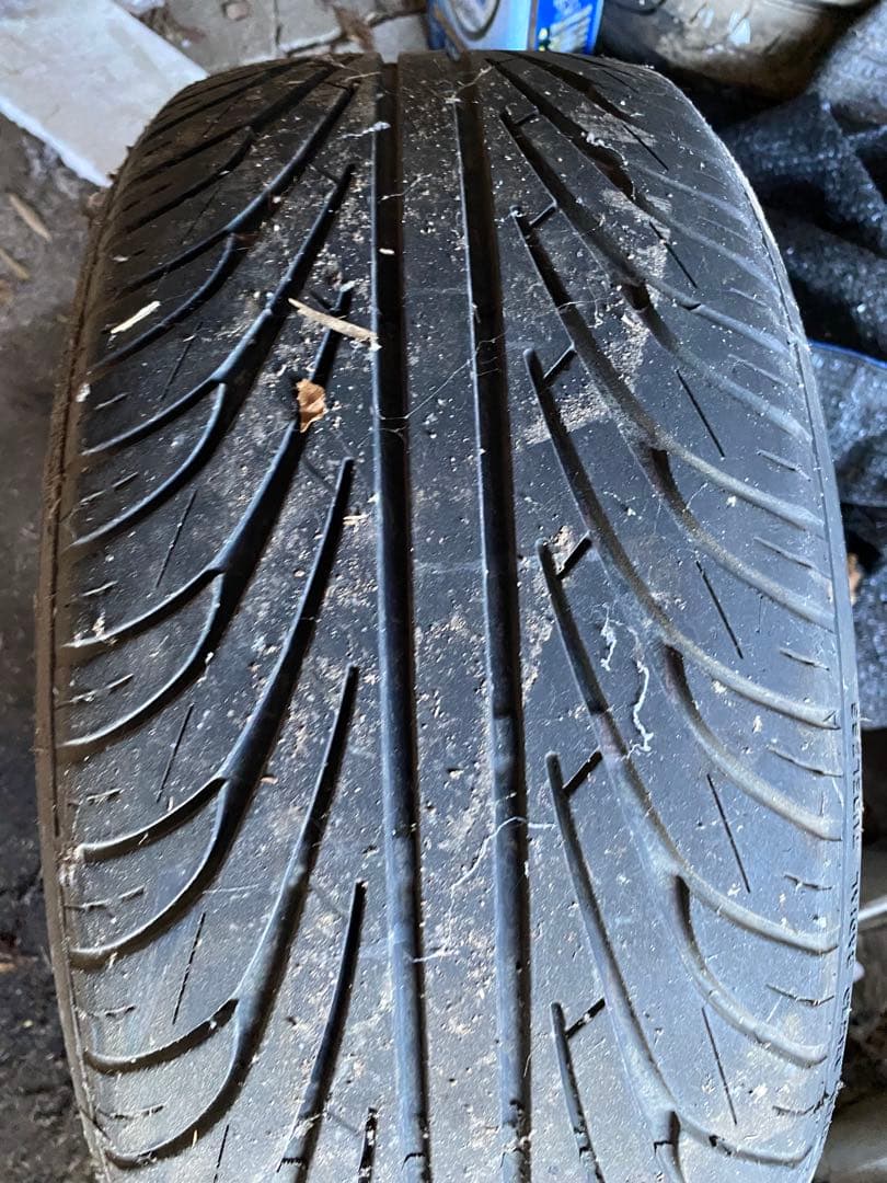 ケーニッヒ　ディスモンド製