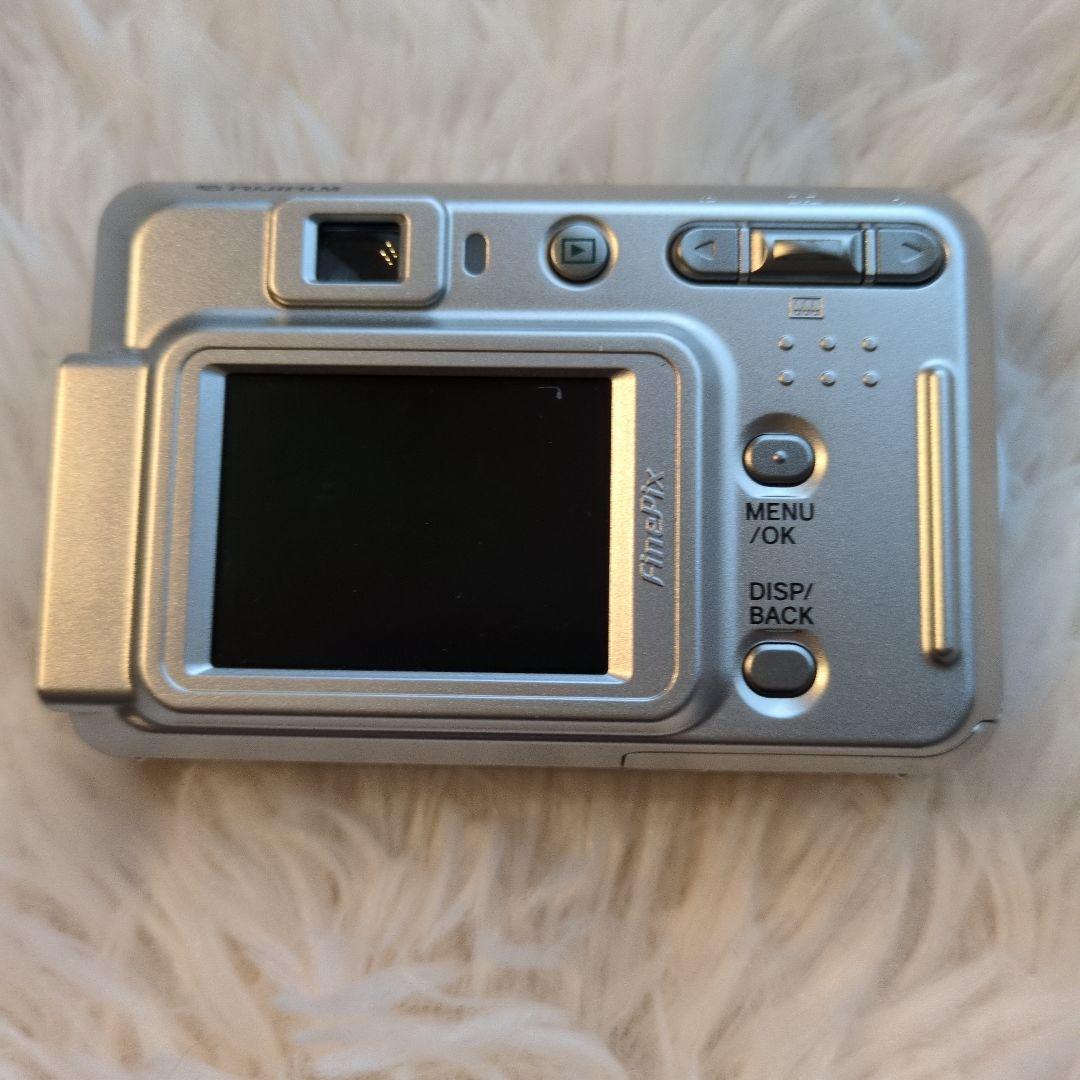 Fujifilm FinePix 5.1メガピクセル シルバー