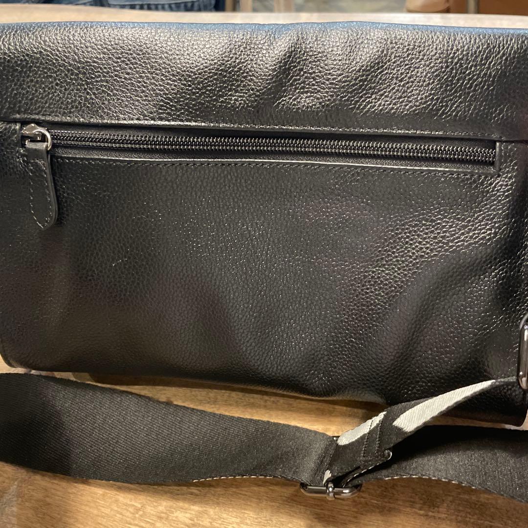 最終値下げear PAPILLONNER本革ワイドテープショルダーボディバッグ