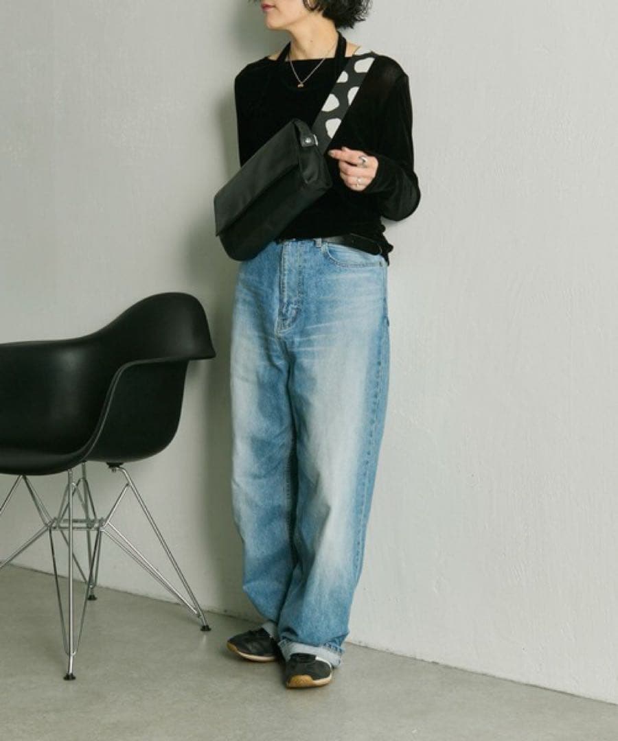 最終値下げear PAPILLONNER本革ワイドテープショルダーボディバッグ