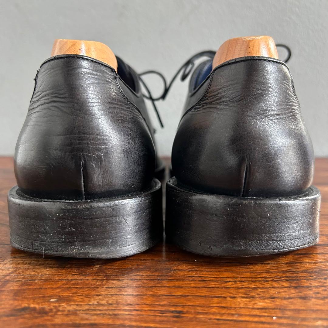 【匿名配送】 サルヴァトーレフェラガモ プレーントゥ ドレス 本革 外羽根 黒