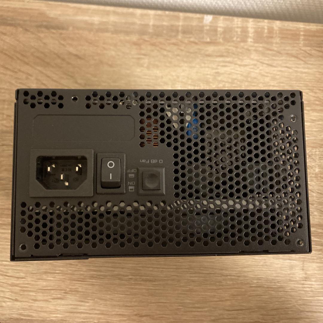 【5ヶ月使用】Asus Rog Strix 1000w Gold 電源ユニット