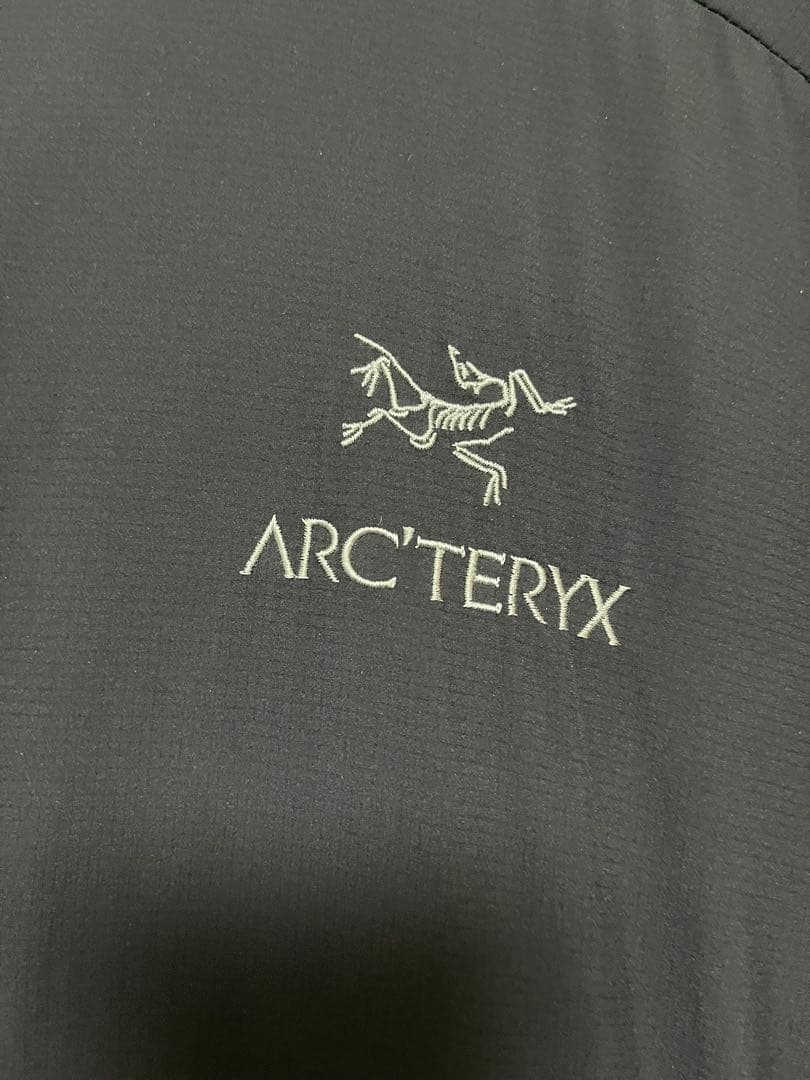 アークテリクス　アトムLTフーディー