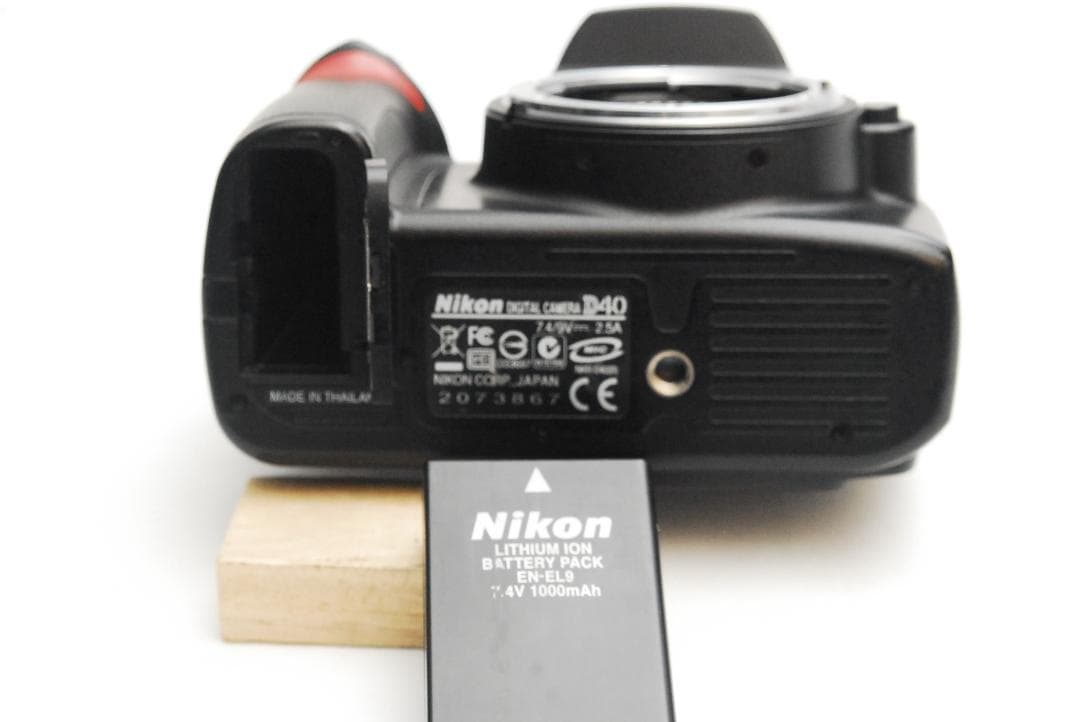 Nikon D40/AFS NIKKOR 18-70mm DX　（良品）