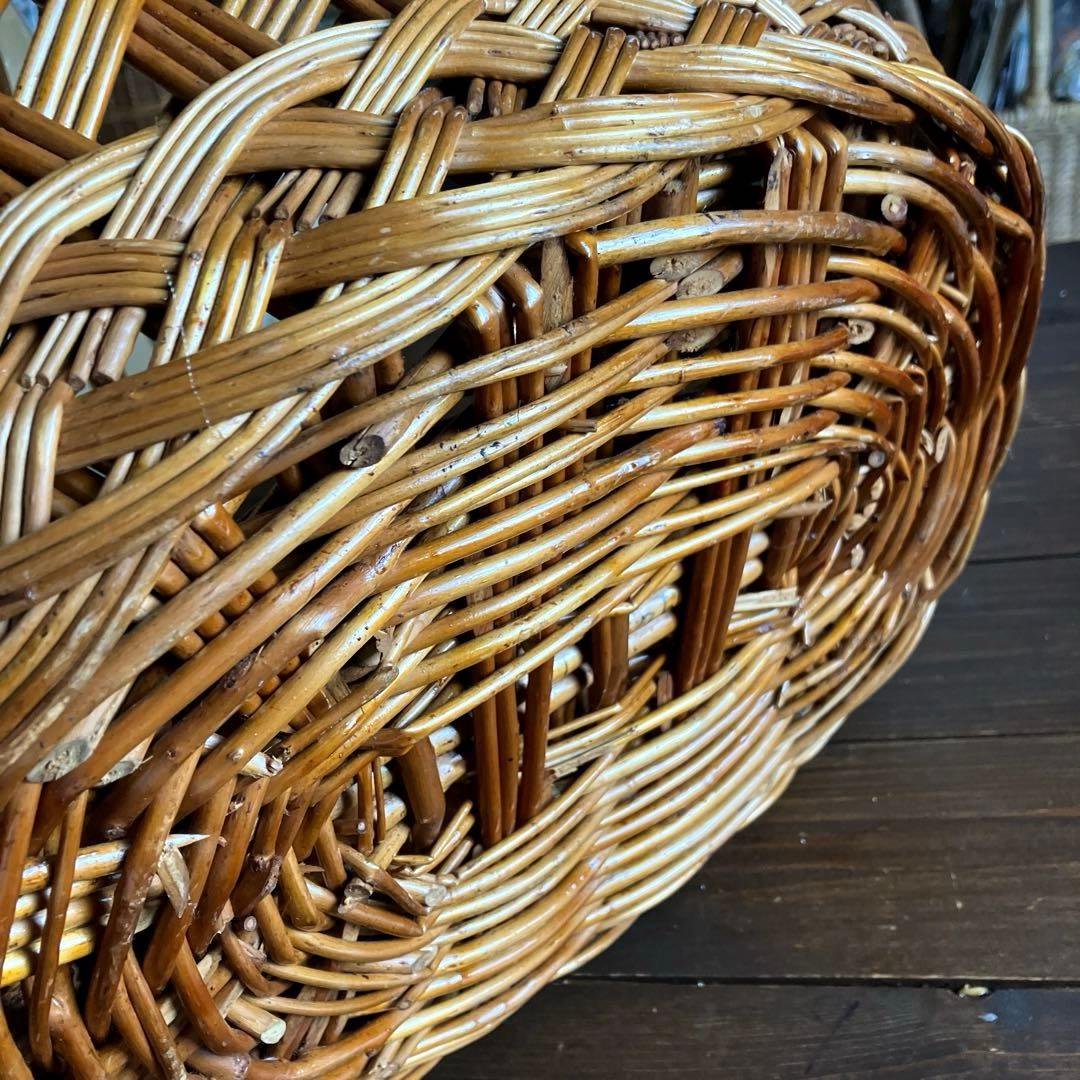 フランスアンティークパニエ　飴色で美しく編まれたバスケット