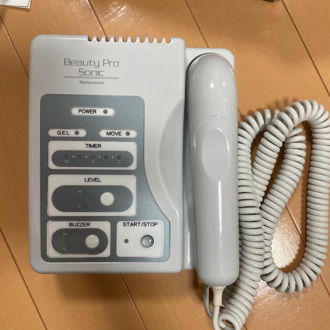 ナリス　ビューティープロソニック美顔器一式とソニック用ジェル付き　エステ用品
