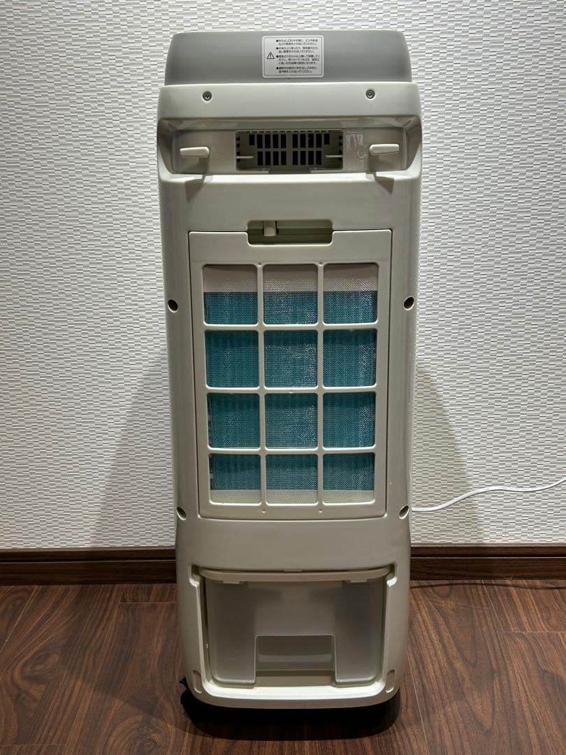 ◇ペルチェ式◇冷風扇冷風機◇ホワイト◇送料込み◇未使用に近い◇