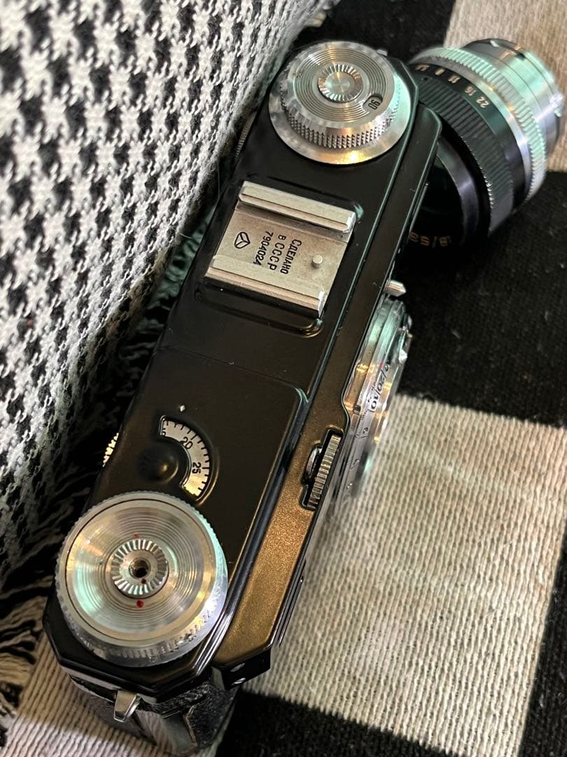 Kiev 4A ブラック+ レンズ＋フード＋革ケース付き