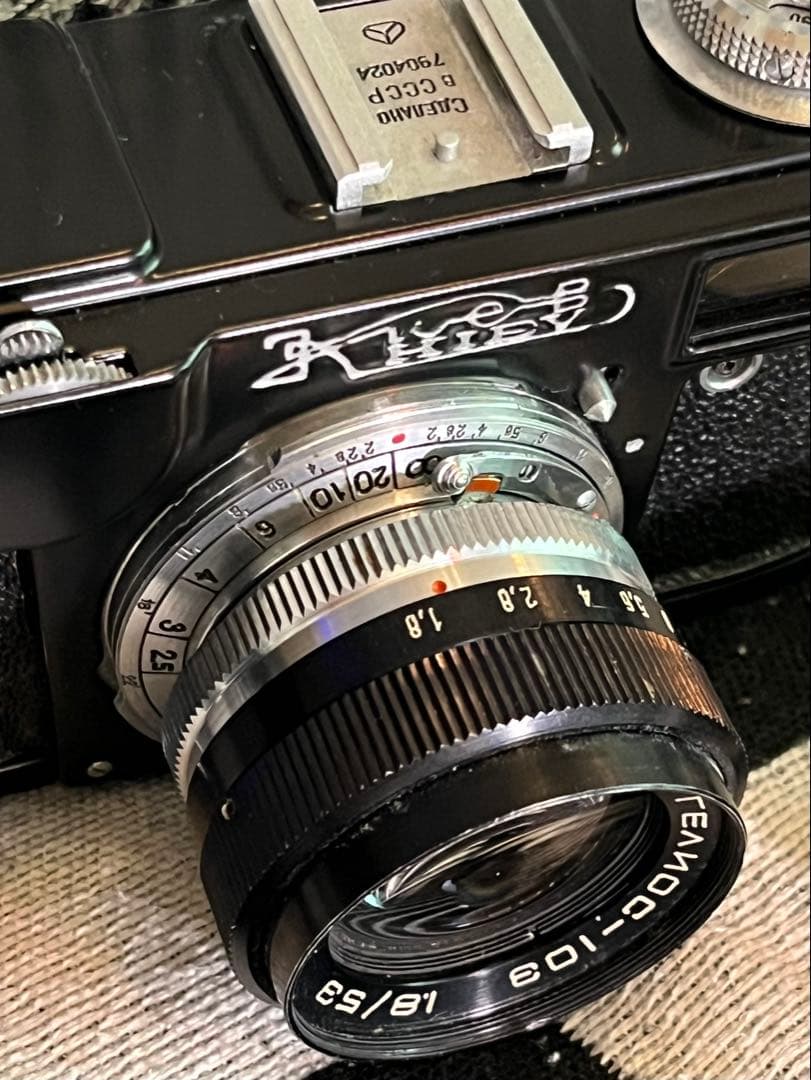 Kiev 4A ブラック+ レンズ＋フード＋革ケース付き