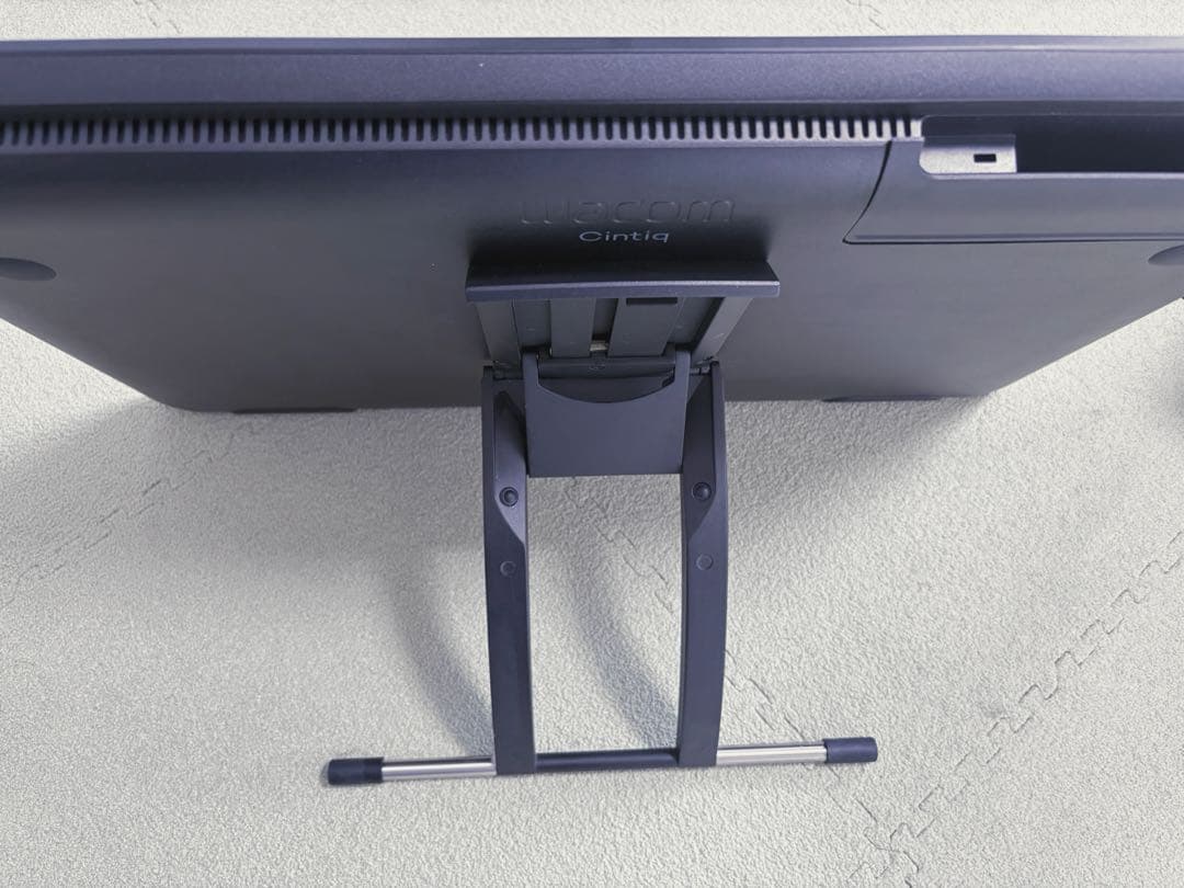 ワコム 液タブ Wacom Cintiq 22 FHD DTK2260K1D