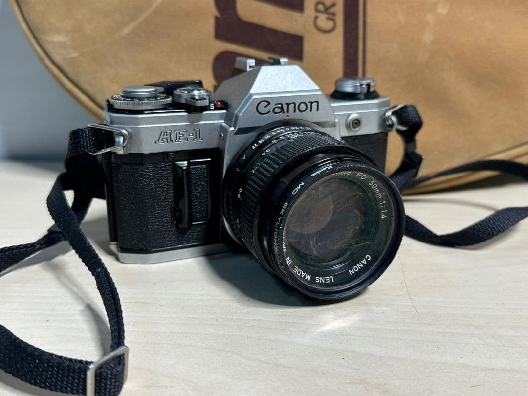 Canon AE-1 フィルム一眼レフカメラ FD 50mm