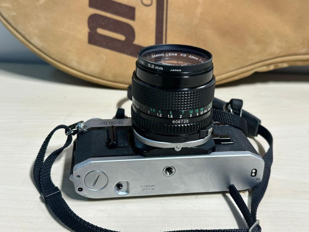 Canon AE-1 フィルム一眼レフカメラ FD 50mm